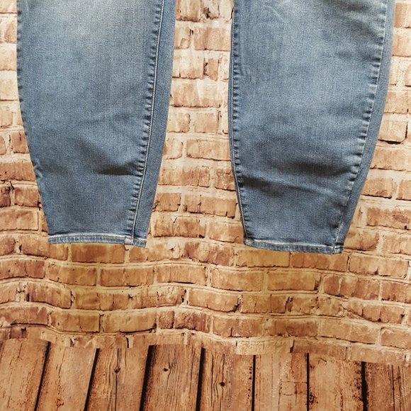 Torrid Premium Sky High Skinny Jeans with Button Fly Size 30XT - Picture 4 of 16